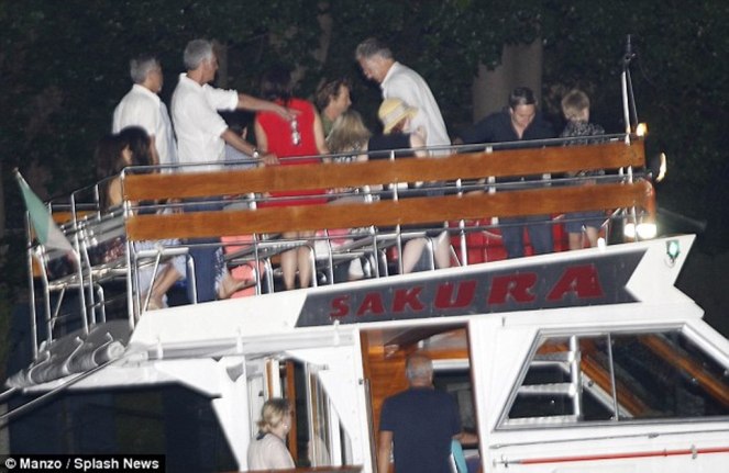 2A3C856200000578-0-Yacht_party_All_of_the_guests_boarded_a_boat_to_enjoy_the_pyrote-m-62_1436068958483