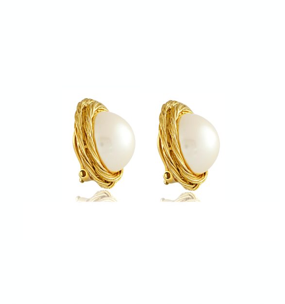 vintage jewelry_vintage givenchy pearl and twisted gold earrings_side